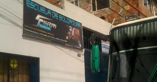 ESCUELA DE SOLDADURA FERRI AUTENTIC ESCUELA DE SOLDADURA FERRI AUTENTIC